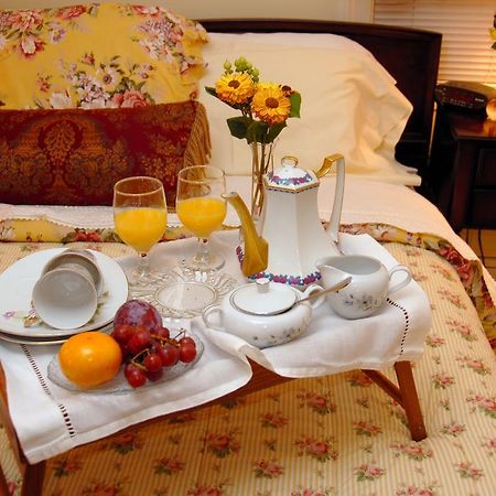 Arbor View House Bed And Breakfast 이스트 마리온 외부 사진