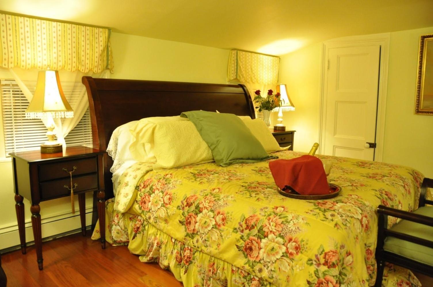 Arbor View House Bed And Breakfast 이스트 마리온 외부 사진