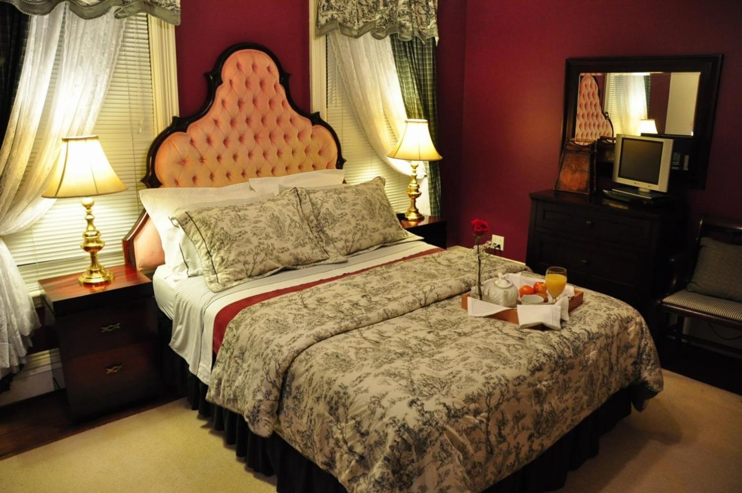 Arbor View House Bed And Breakfast 이스트 마리온 외부 사진