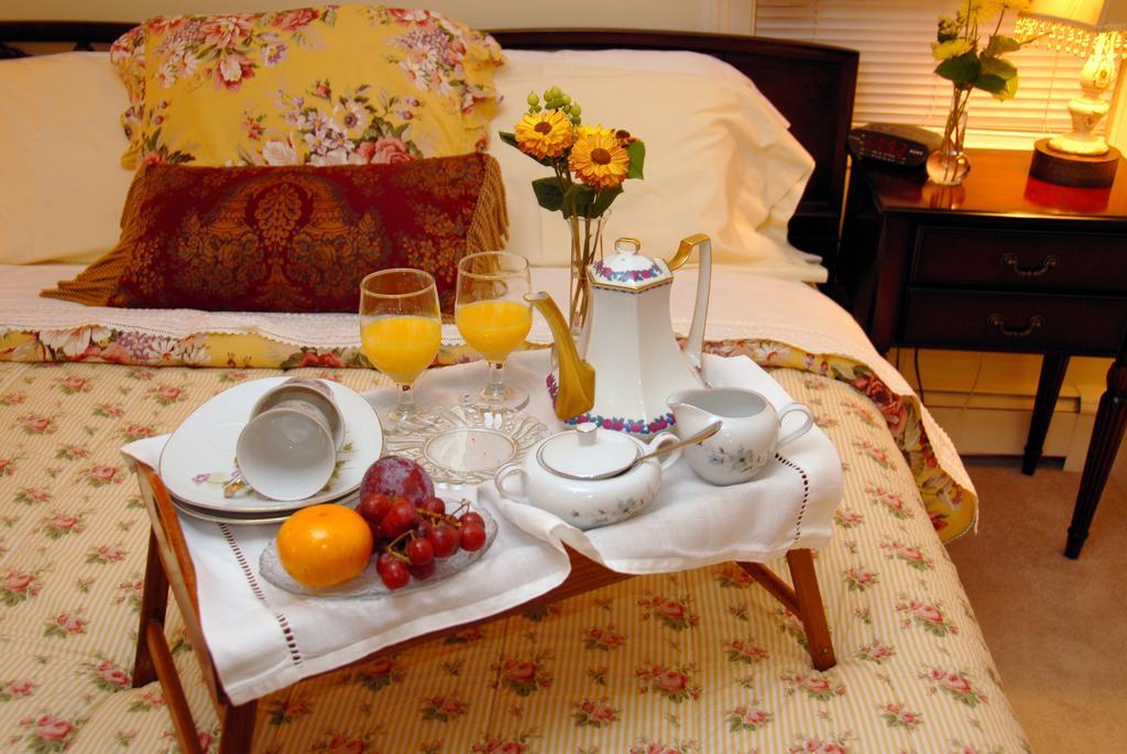 Arbor View House Bed And Breakfast 이스트 마리온 외부 사진